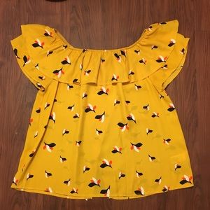 Golden/ mustard yellow top